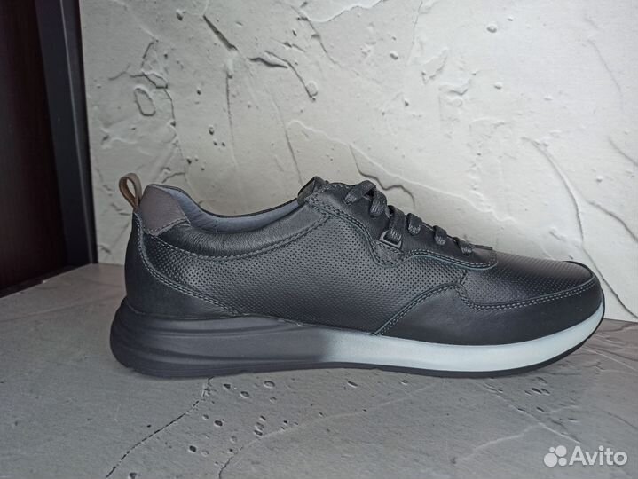 Ботинки 43 размер новые натуральная кожа Ferlenz