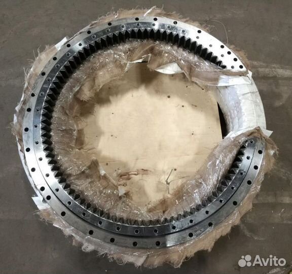 Опорно-поворотный круг для Hyundai R250LC-7