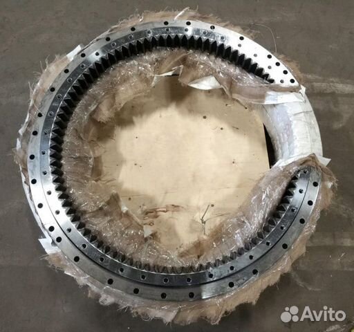 Опорно-поворотный круг для Hyundai R250LC-7