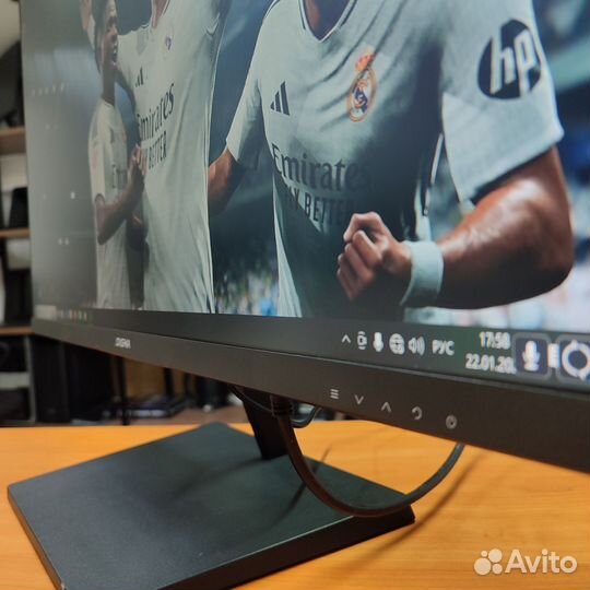 Безрамочный монитор 27