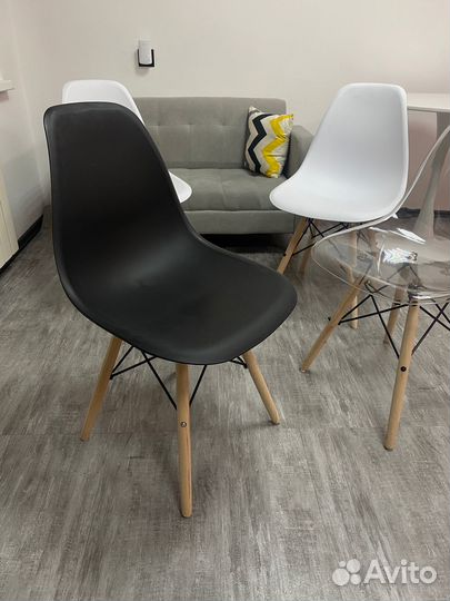 Стулья кухонные Eames в наличии