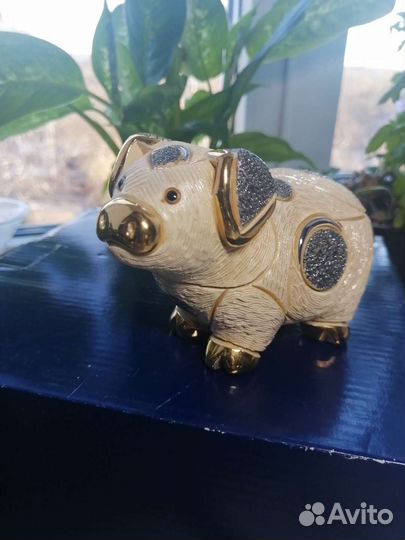 Скульптура свинка Уругвай De Rosa Клеймо