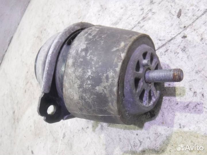 Опора двигателя Ауди