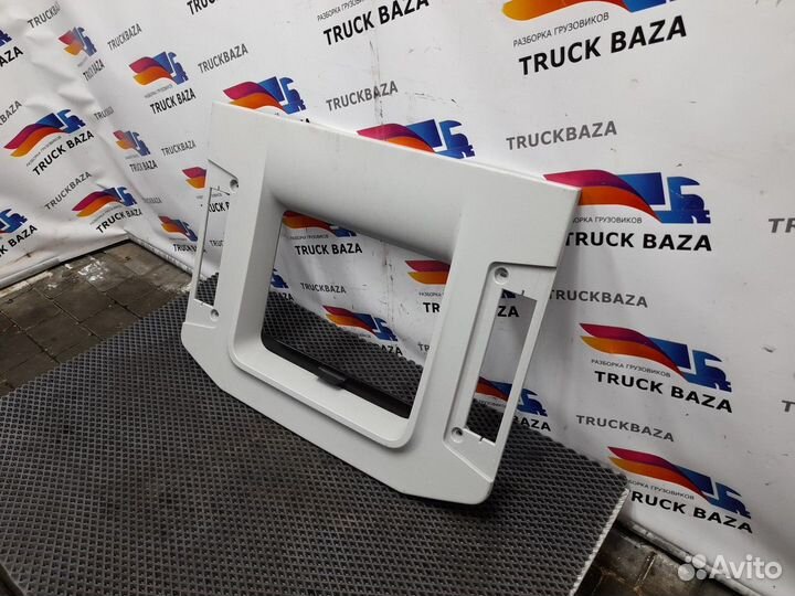 Обшивка потолка Renault T