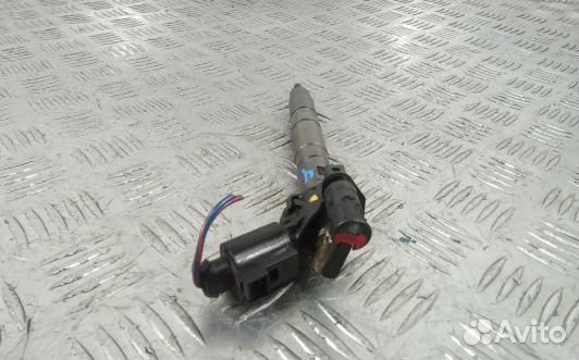 Форсунка дизельная audi A6 C6 (ZSE11AL04)