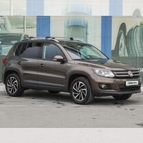 Volkswagen Tiguan 2.0 AT, 2016, 214 544 км, с пробегом, цена 1 699 000 руб.