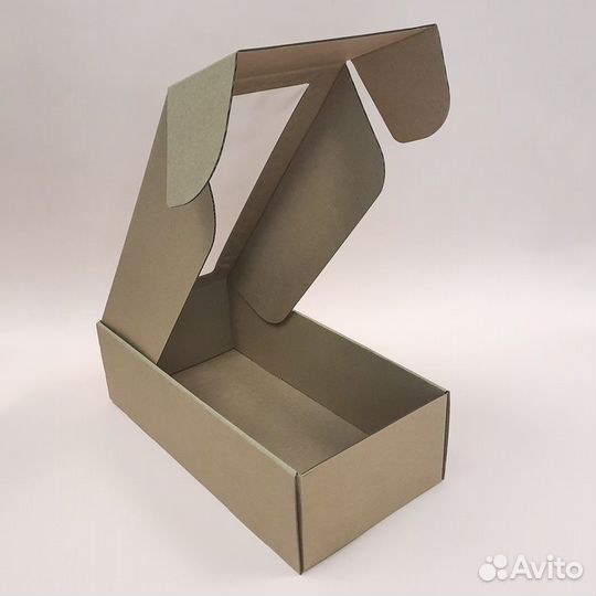 Подарочные картонные коробки с окном