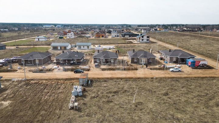 Коттедж 125 м² на участке 8 сот.