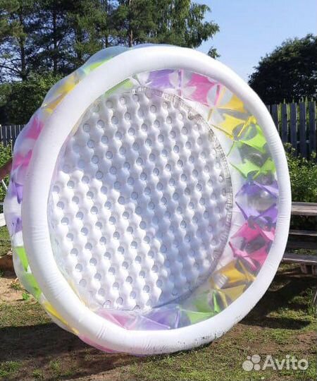 Детский надувной бассейн intex цветные крестики
