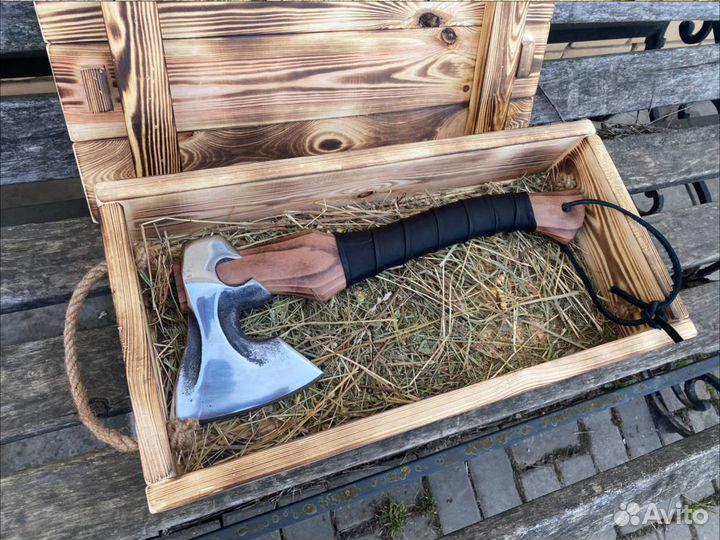 Топор туристический