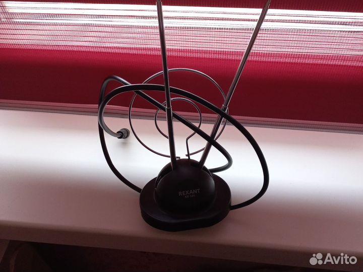 Антенна комнатная