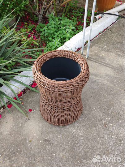 Корзина плетеная