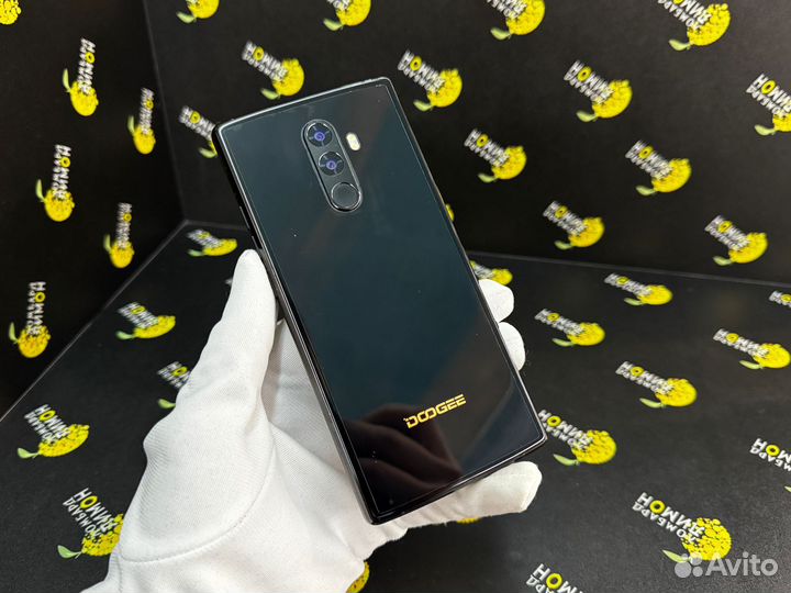 DOOGEE Mix 2, 6/64 ГБ