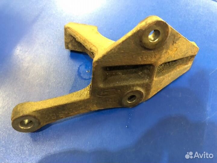 Кронштейн привода Ford Focus 2 седан 1.6 2006