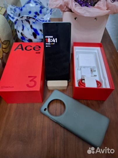 OnePlus Ace 3 Pro, 12/256 ГБ