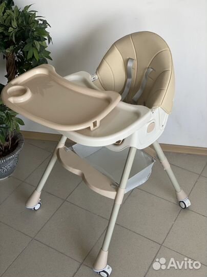 Стульчик для кормления luxmom (новый)