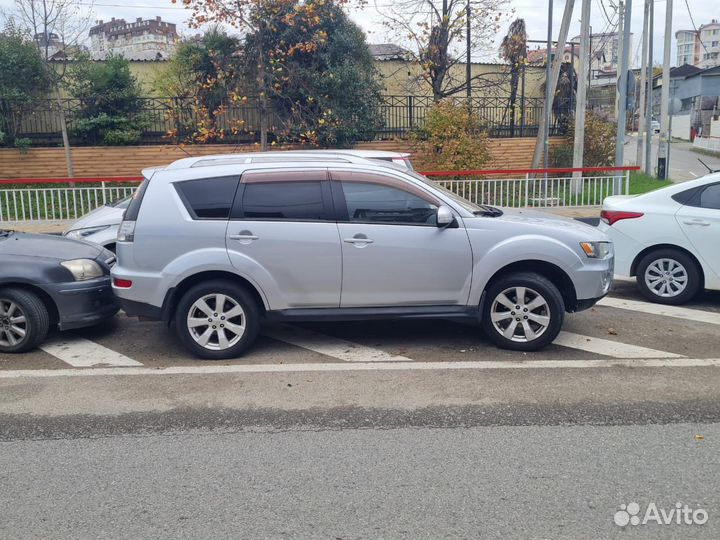 Mitsubishi Outlander 2.4 CVT, 2010, 190 000 км