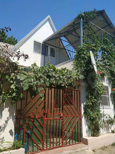 Комната 38 м², 2/2 эт.