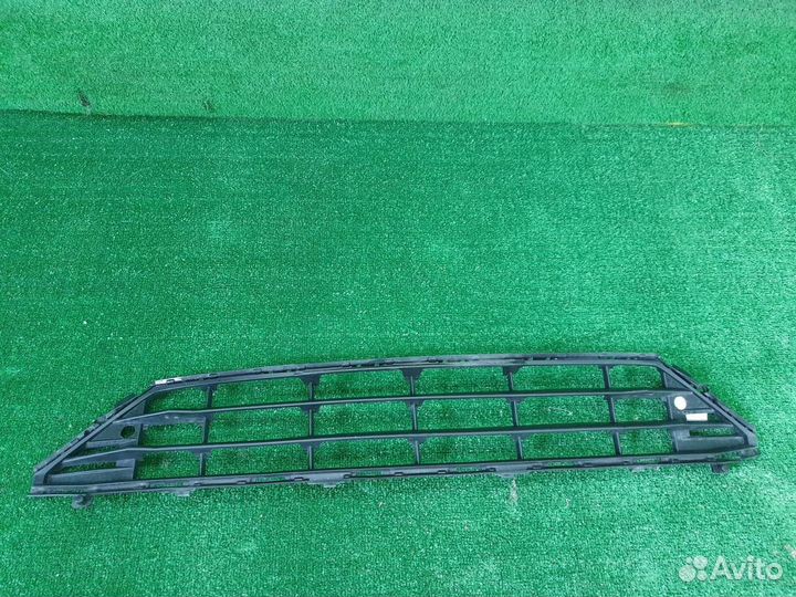 Решетка переднего бампера Volvo XC60 2 (2017-2021)