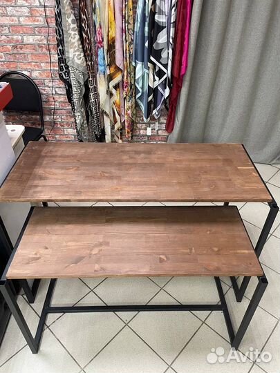 Стол витрина