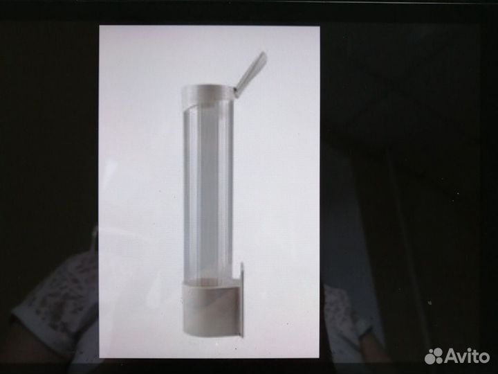 Стаканодержатель и стаканы