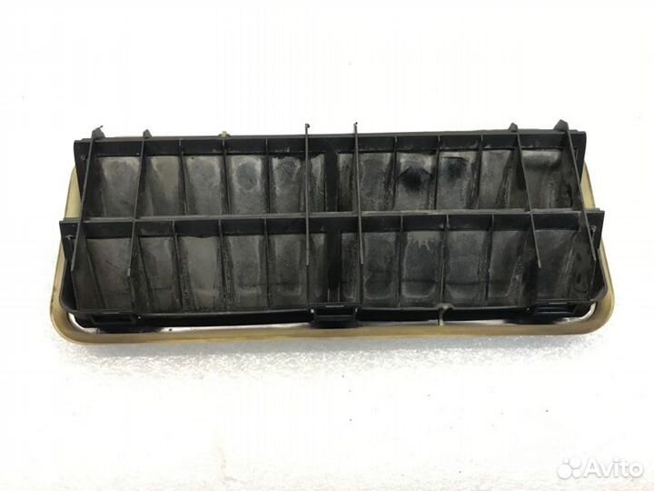 Решетка вентиляционная Ford Mondeo седан 2.3 2010