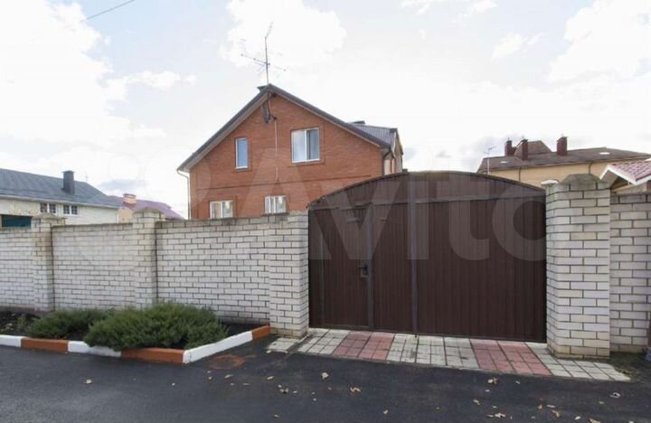 Дом 357 м² на участке 10 сот.