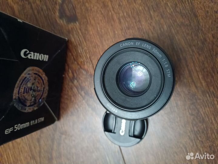 Canon EF 50mm f/1.8 STM