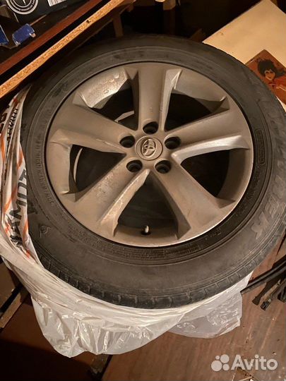 Продам диски на Toyota Rav 4
