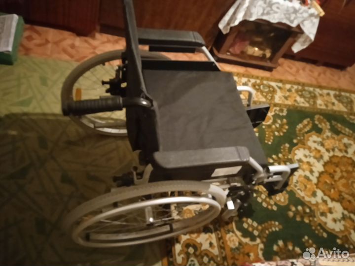 Коляска инвалидная