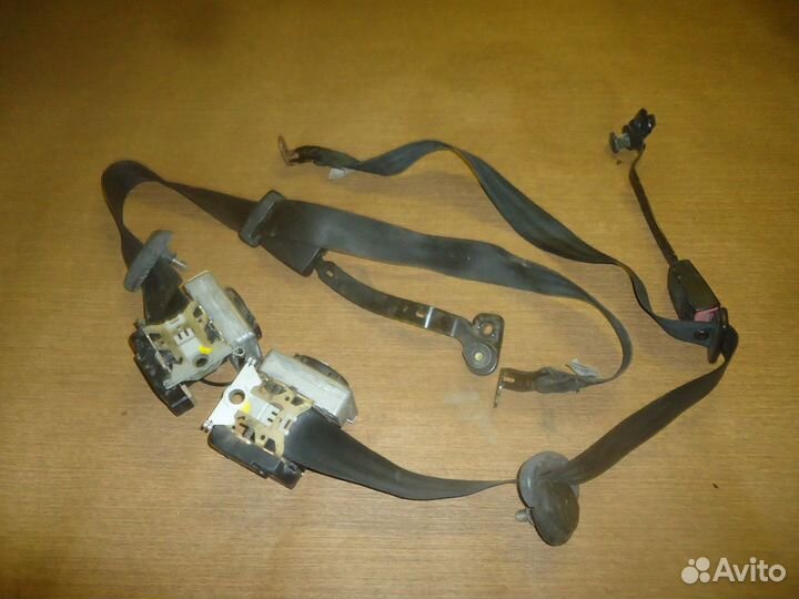 Пыльник рулевой колонки Skoda Octavia A4 Tour