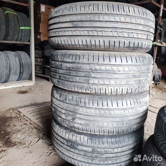 Yokohama BluEarth AE50 235/55 R18
