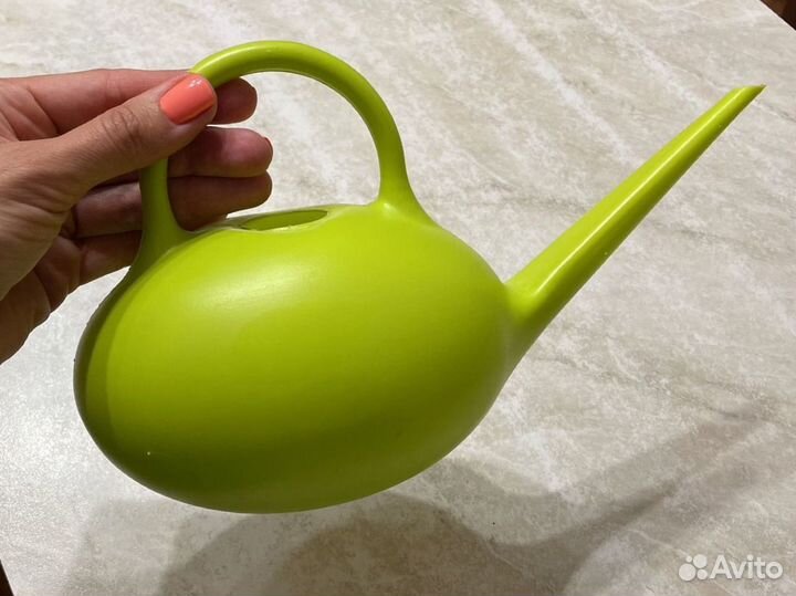 Лейка для полива комнатных растений салатовая 1 л