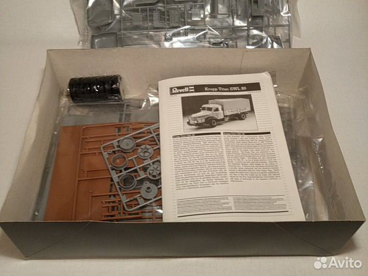 1/24 Revell Krupp Titan + Hanomag trailer