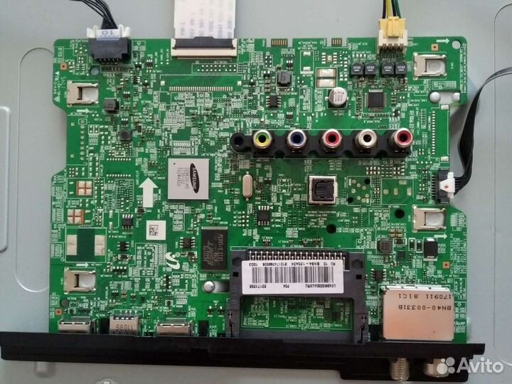 Телевизор на запчасти samsung ue40m5000au