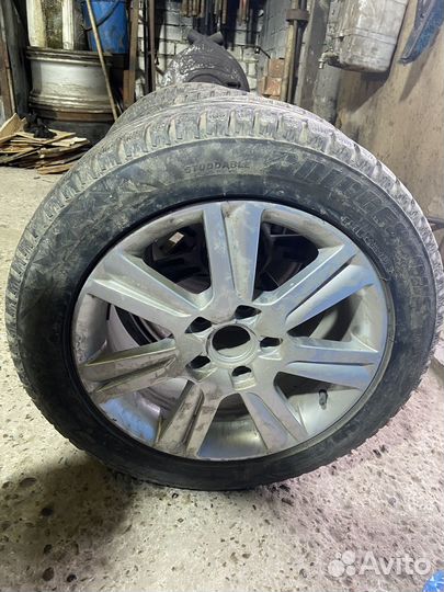 Bridgestone Ice Cruiser 7000 205/55 R16 50T