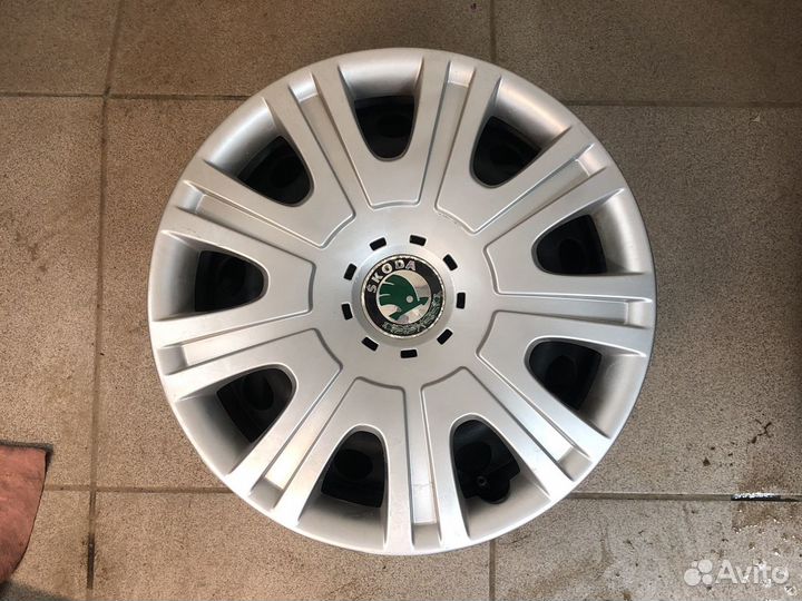 Оригинальные штампованые диски r15 5/112