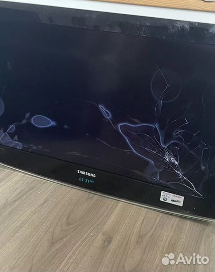 Samsung телевизор 32 дюйма LC457H на запчасти