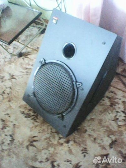 Комбики гитарные и басовые