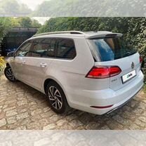 Volkswagen Golf 2.0 AMT, 2018, 190 000 км, с пробегом, цена 2 200 000 руб.