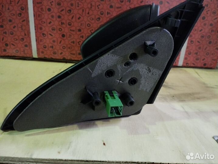 Зеркало Лада Веста правое