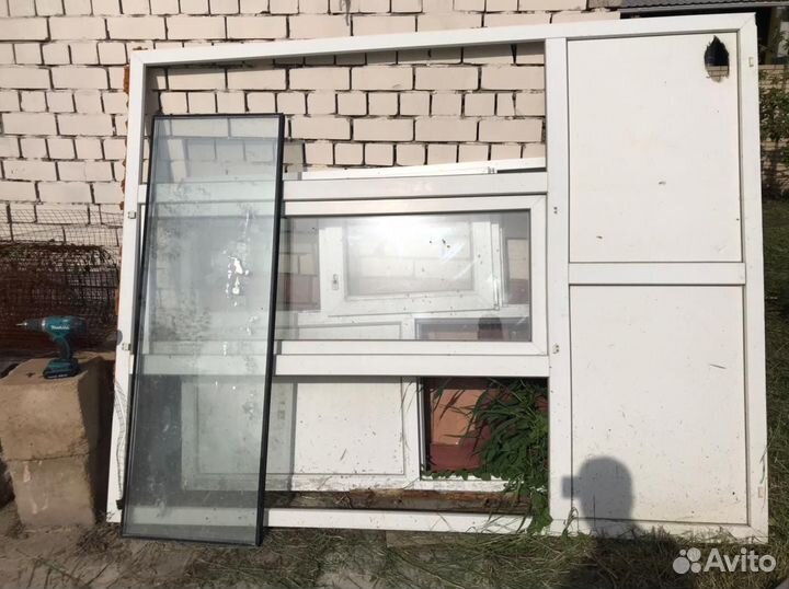 Оконная рама пластиковая