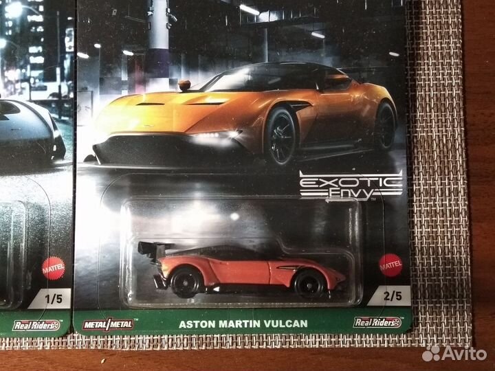 Hot wheels premium