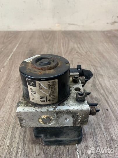 Блок abs Opel Zafira B минивэн Z16XEP 2006