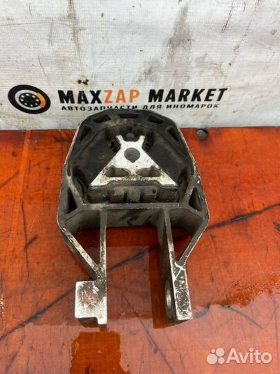 Опора двигателя Ford Focus 3 2011-2019