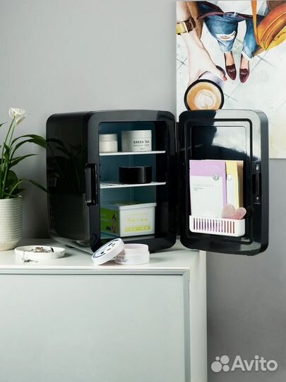 Холодильник для косметики новый Coolboxbeauty