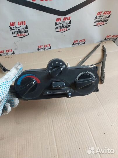 Блок управления климатом Mitsubishi carisma