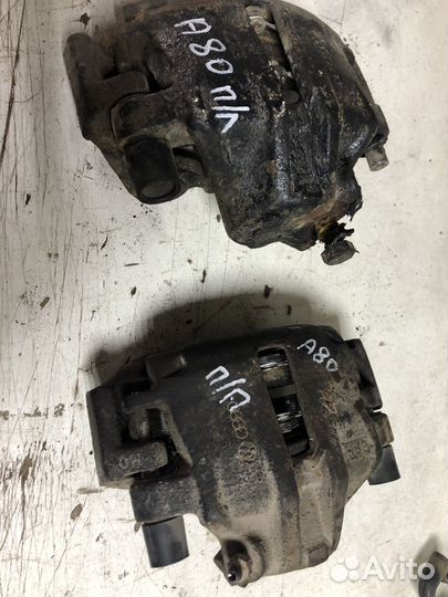 Передний тормозной суппорт Audi 80 B3