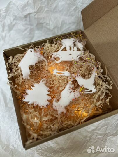 Набор елочных игрушек из эпоксидной смолы