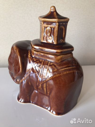 Слон керамика чайница